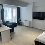 L&c Platinum * Năvodari