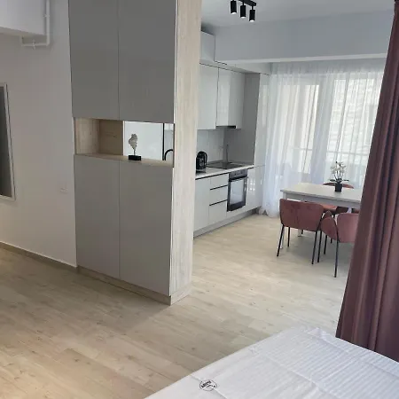 L&c Platinum Apartmán Năvodari