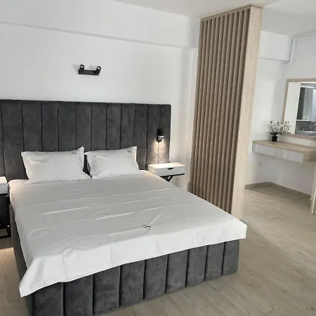 L&c Platinum Năvodari