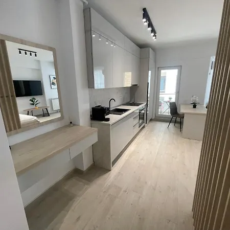 L&c Platinum Apartment