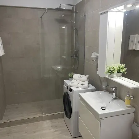 L&c Platinum * Năvodari